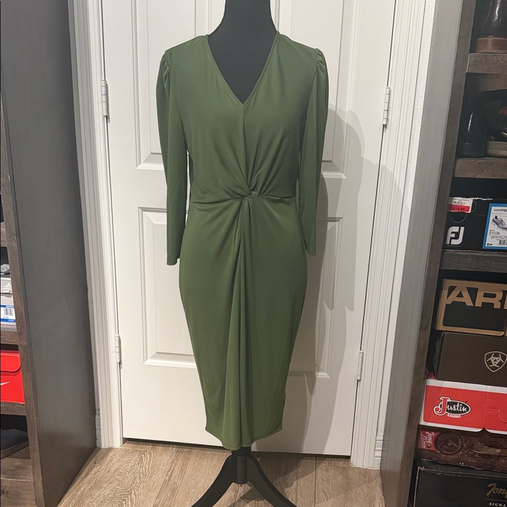 Lark & Ro Olive Green Twist-Front Midi Dress (SR)